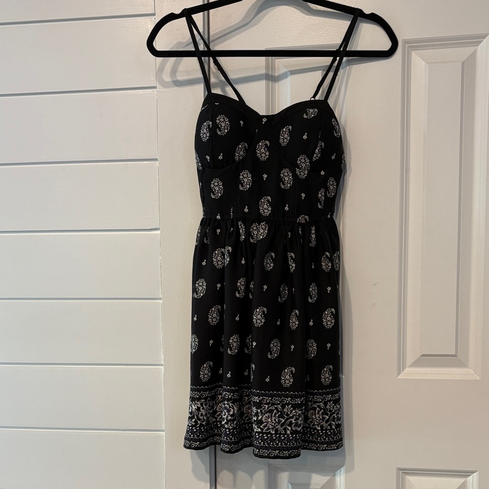 Band of Gypsies Black and White Paisley Mini Dress